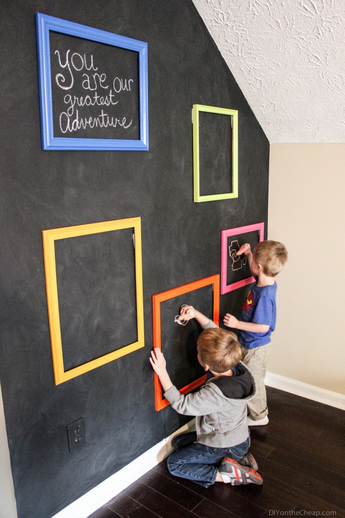 boys-chalkboard-gallery-wall-5