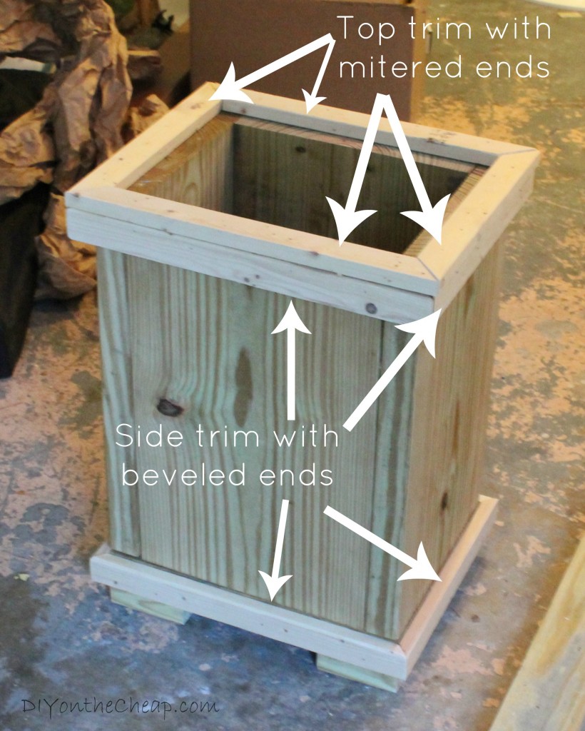 How to Build a Wood Planter {Tutorial via DIYontheCheap.com}
